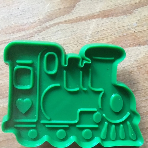 Green vintage Christmas cookie cutters- 8 plastic cookie cutters - great Shape - Picture 5 of 8